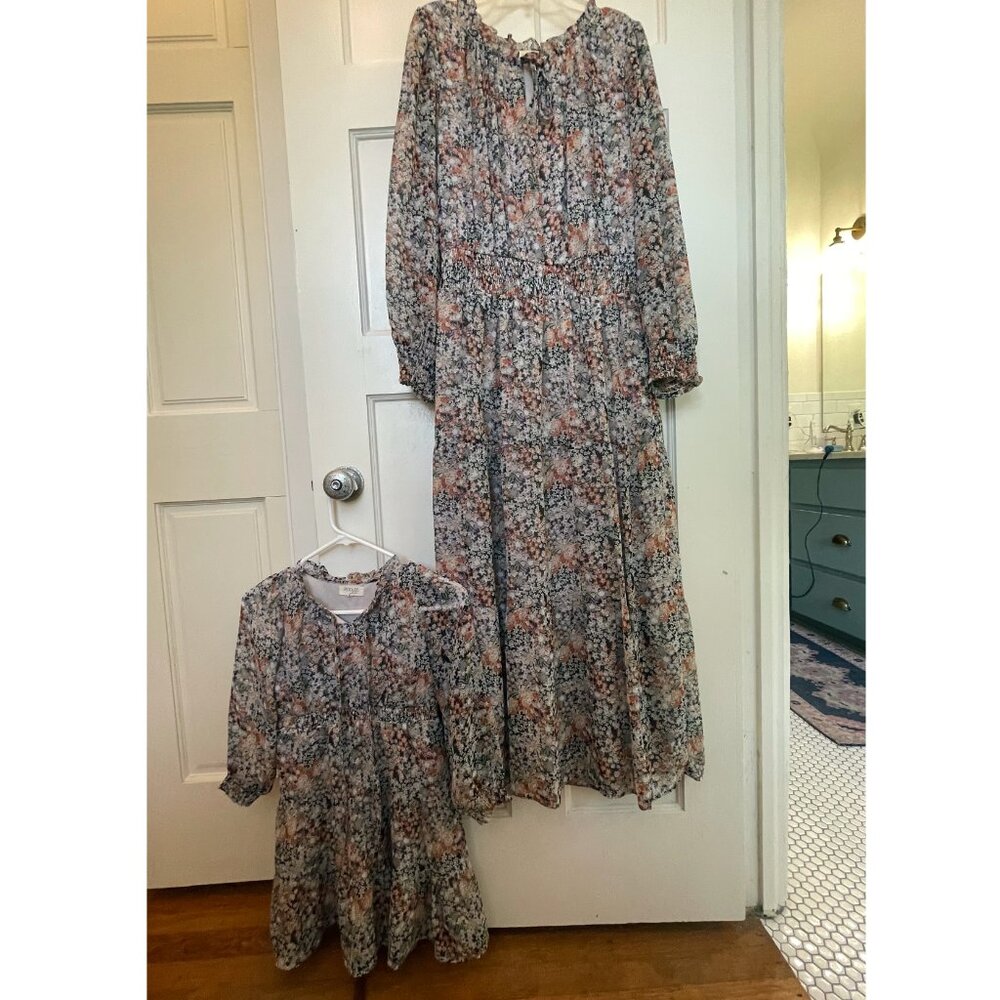 Roolee Mom & Mini Glasgow Floral Dress - Chocolate Size S & 7/8 - Picture 2 of 5